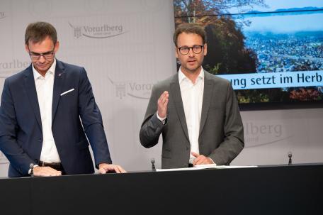 Bild: LH Wallner und LR Zadra pr&auml;sentierten 5-Punkte-Plan f&uuml;r entscheidende Themen in den n&auml;chsten Monaten