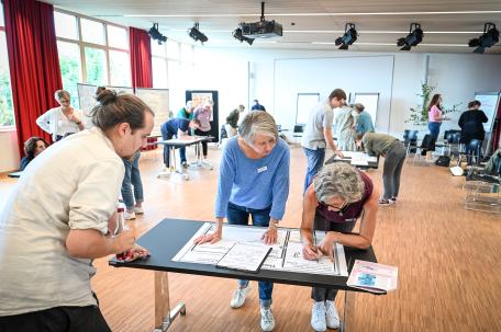 Bild: Am 16. Oktober werden die Ergebnisse des BürgerInnenrats „Schulen für die Kinder und Jugendlichen unserer Zeit“ präsentiert