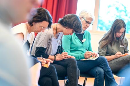 Bild: Am 16. Oktober werden die Ergebnisse des BürgerInnenrats „Schulen für die Kinder und Jugendlichen unserer Zeit“ präsentiert