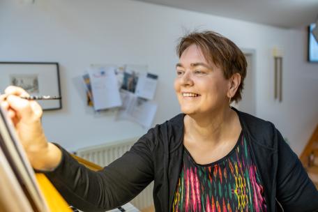 Bild: Die in Röthis lebende Komponistin und Musikerin Gerda Poppa wird mit dem Kompositionspreis des Landes Vorarlberg 2024 ausgezeichnet. 
