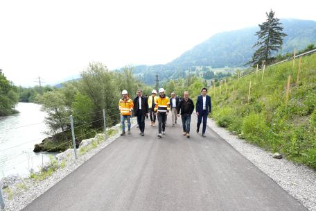 Bild: Neuer Radweg zwischen Feldkirch und Frastanz – der rund 880 Meter lange Weg führt entlang der Ill in Richtung Frastanz.