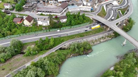 Bild: Neuer Radweg zwischen Feldkirch und Frastanz – der rund 880 Meter lange Weg führt entlang der Ill in Richtung Frastanz.