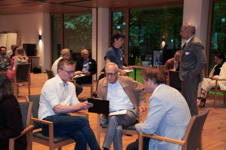Bild: Network Vorarlberg 2025: 21 AuslandsvorarlbergerInnen waren der Einladung zum diesjährigen Network-Treffen der Landesregierung gefolgt