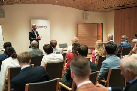 Bild: Network Vorarlberg 2025: 21 AuslandsvorarlbergerInnen waren der Einladung zum diesjährigen Network-Treffen der Landesregierung gefolgt