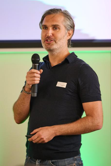 Bild: Jürgen Zeitlberger, MAMBA: „Für mich war das Programm von Startup Vorarlberg eine großartige Erfahrung. Ich hatte eine steile Lernkurve und konnte dank der Unterstützung von ExpertInnen tief in dieses Umfeld eintauchen.