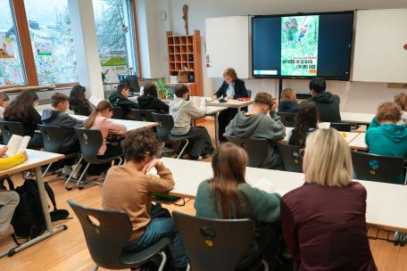 Bild: Vorleseaktion an der MS H&ouml;rbranz