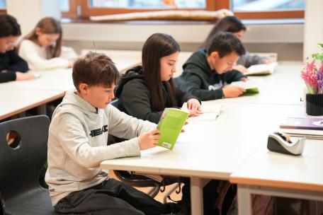 Bild: Vorleseaktion an der MS H&ouml;rbranz